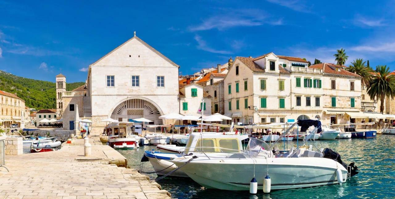 Apartment Plaza Hvar Town Luaran gambar